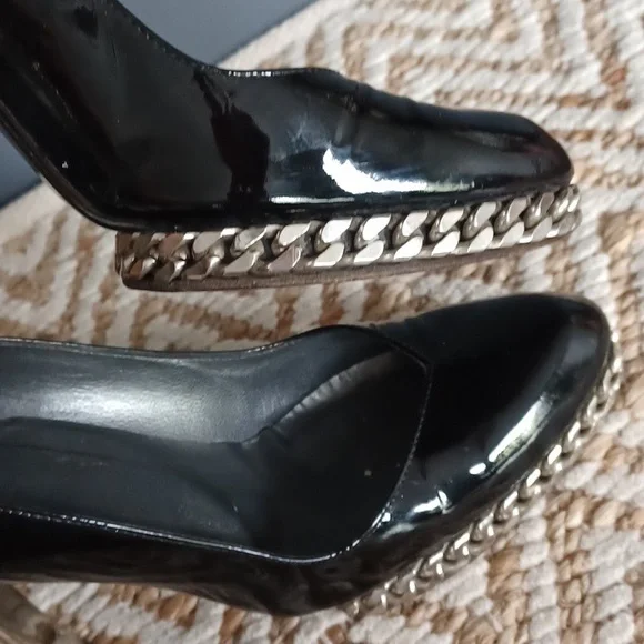 Stuart Weitzman Patent Leather Pumps - Picture 3 of 16